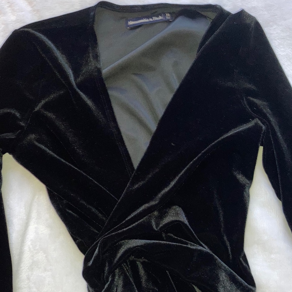 Abercrombie Fitch velvet wrap top